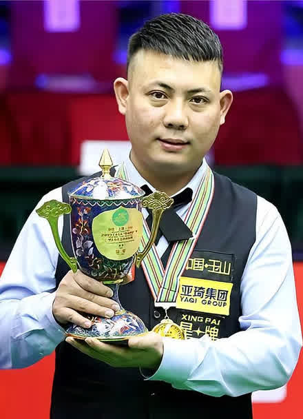 国足球持续 国足球持续