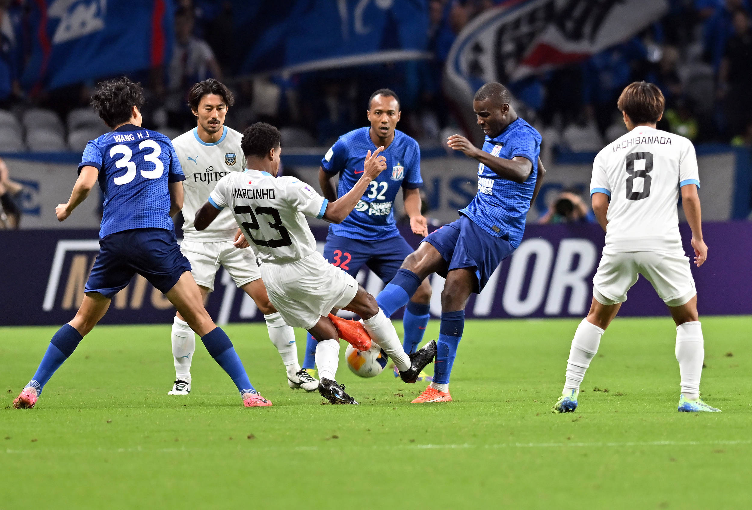 万名现场观 万名现场观