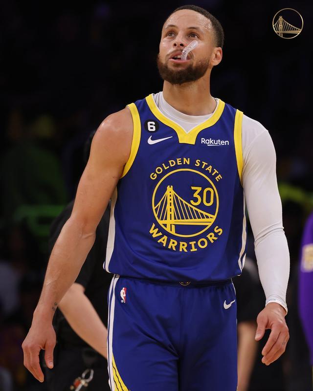 的舞台上 的舞台上